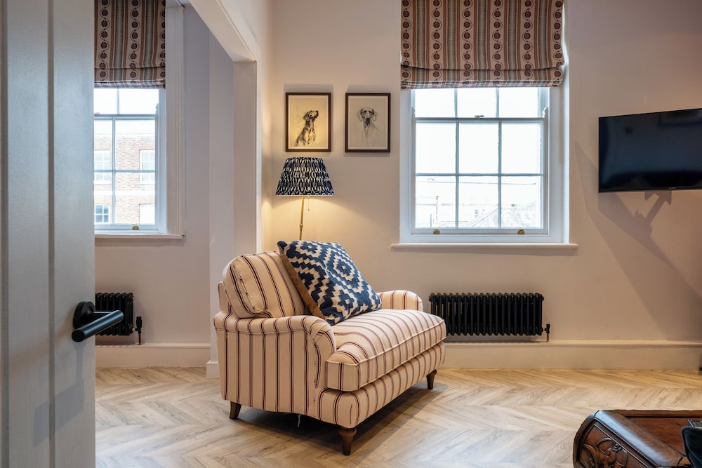 Stunning HighStreet Escape in Cheltenham