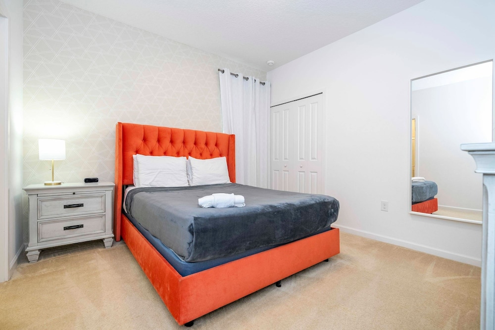 Spacious 12br Family Villa Near Disney Bella Vida