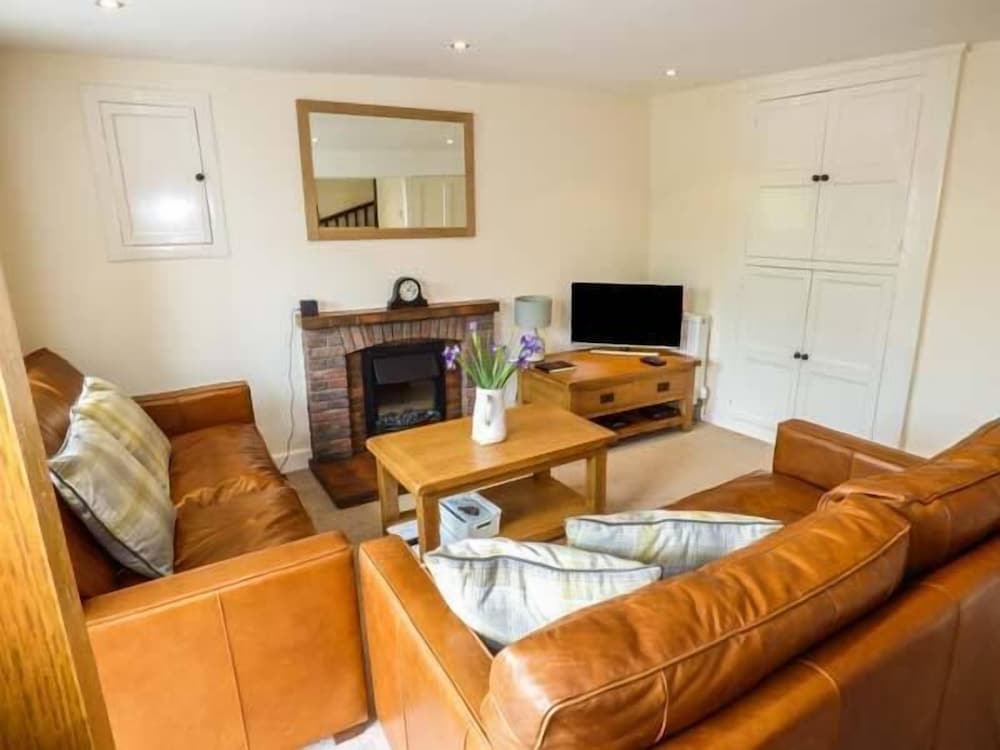 Cinderbarrow Cottage