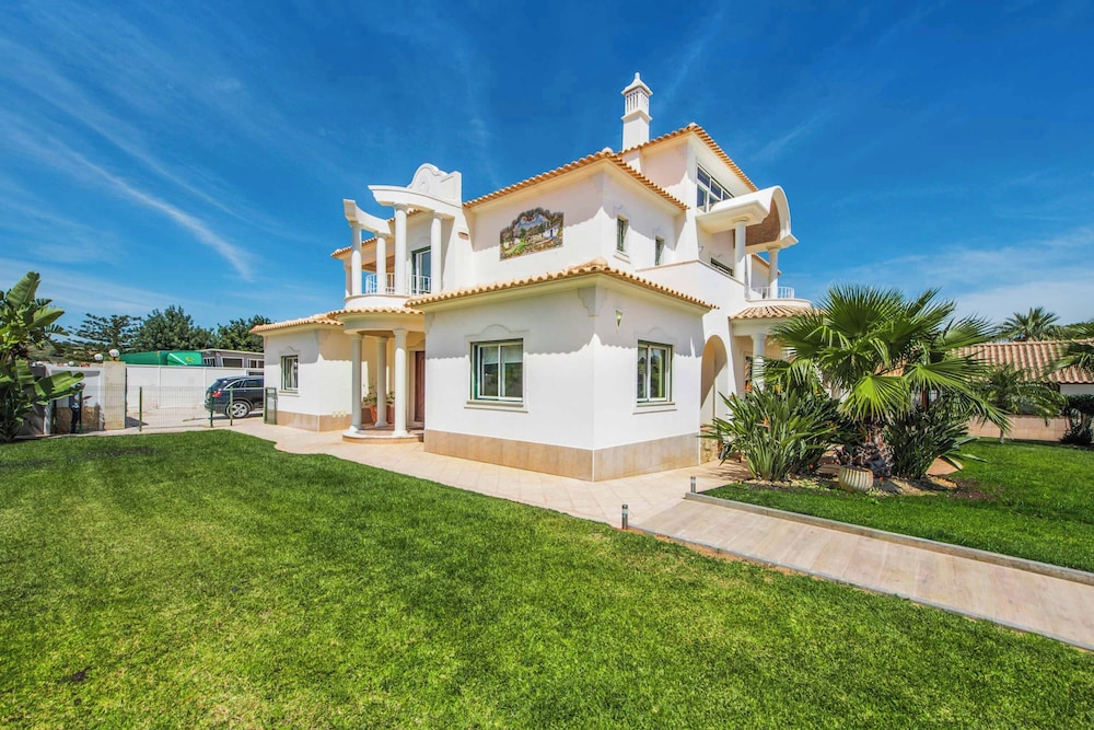 Villa Dourado