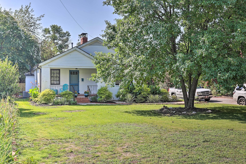 Historic Augusta Cottage w/ Mid Century Vibe! view 4