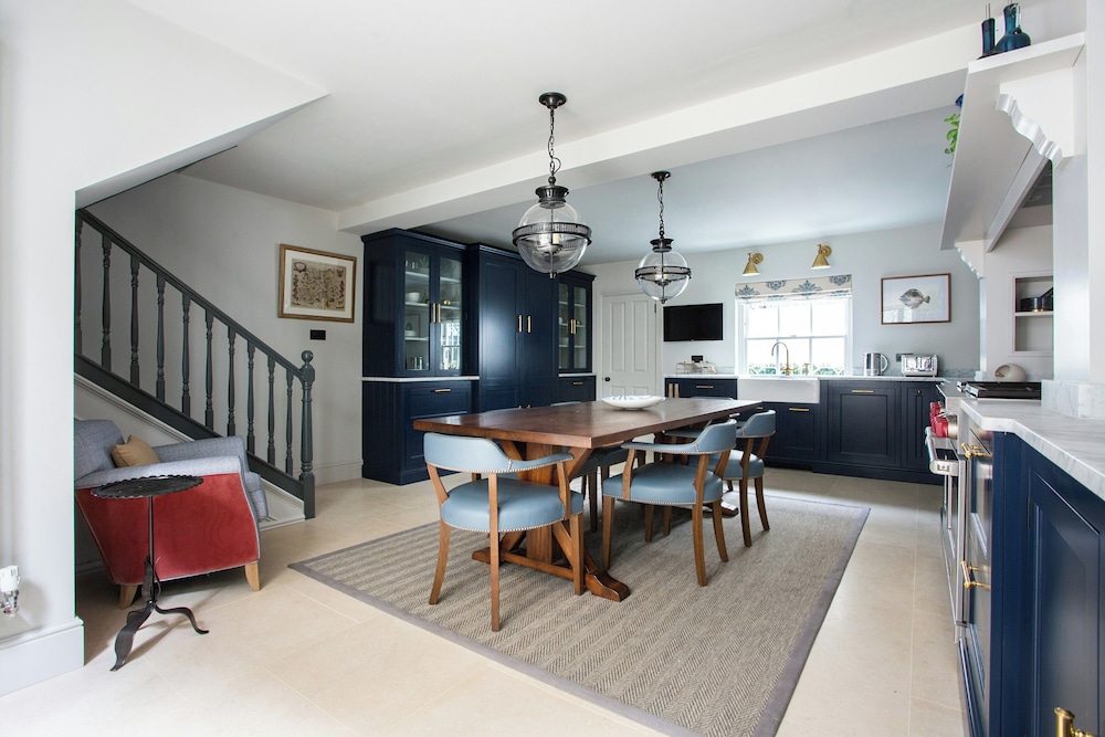 First Street III by Onefinestay
