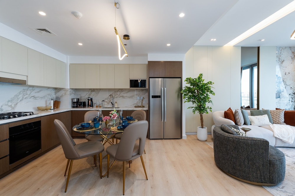 Premium 2BR Emaar Beachfront w Beach Access