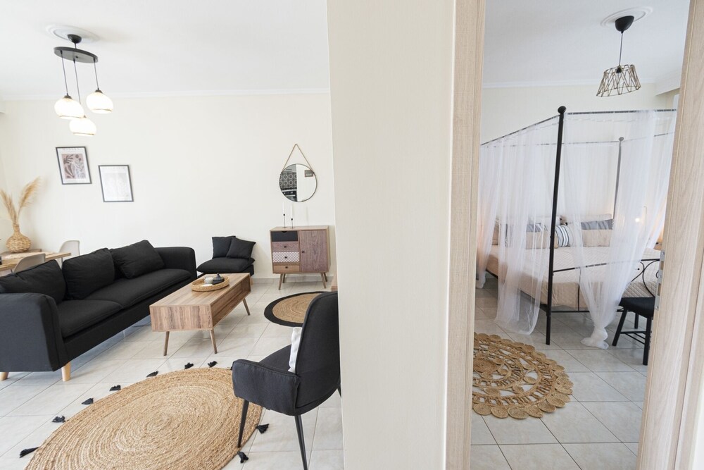 Irena House by Rentalspro