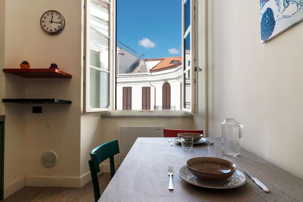Palazzo Nan 5 Piano Scala B — Naples