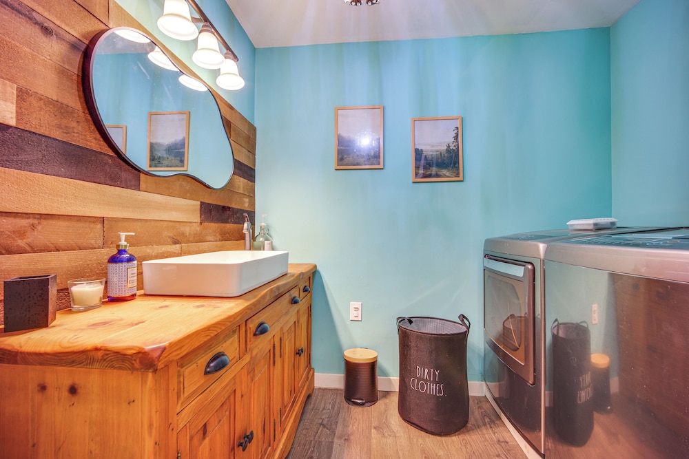 Outdoor-adventure Haven 14 Mi to Mount Snow Skiing