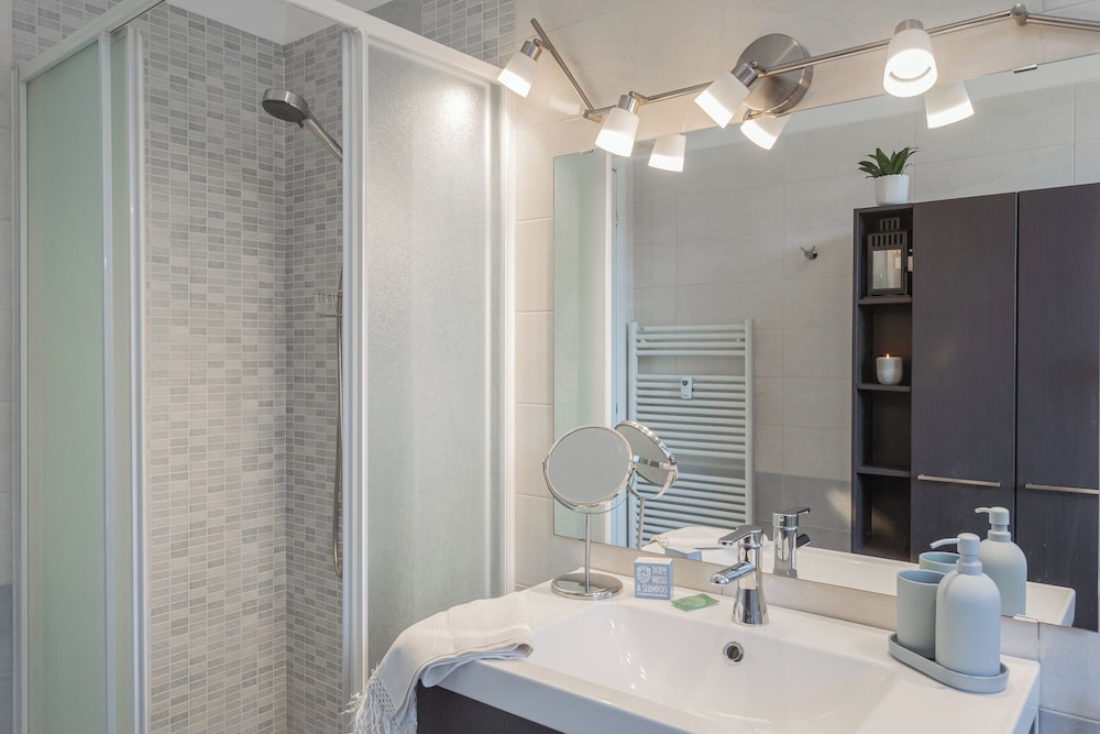 Chiara's Apartment by Rent all Como