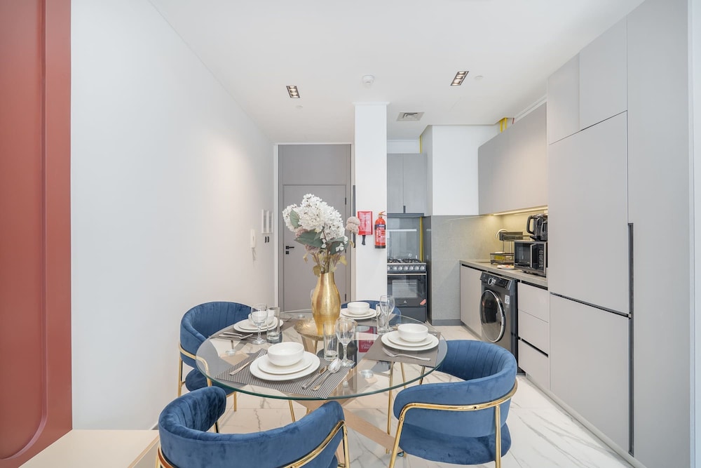 Beautiful 1 Bedroom in MBR Perfect for 4