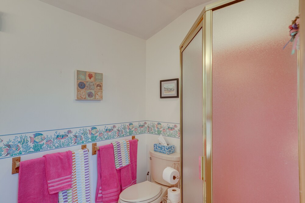 Inviting Rockport Rental w/ Deck: Walk to Beach!