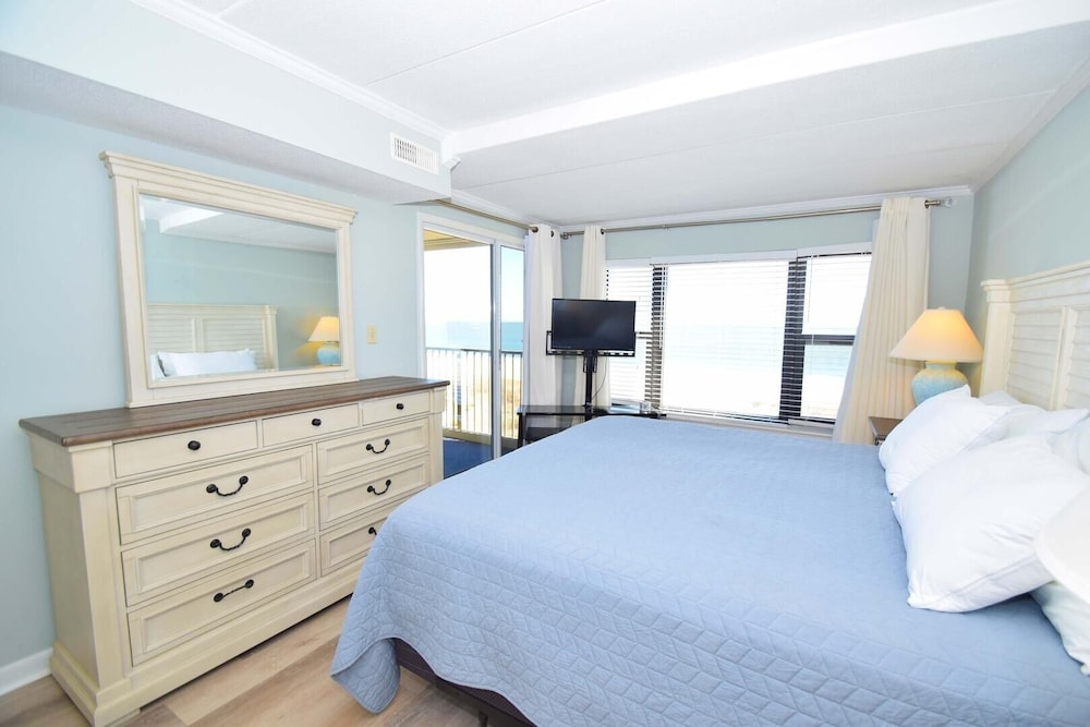 Constellation House 411 2 Bedroom Condo