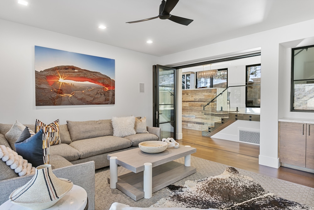 656 Coalition View Court - Private Home With Spa 4 Bedroom Home