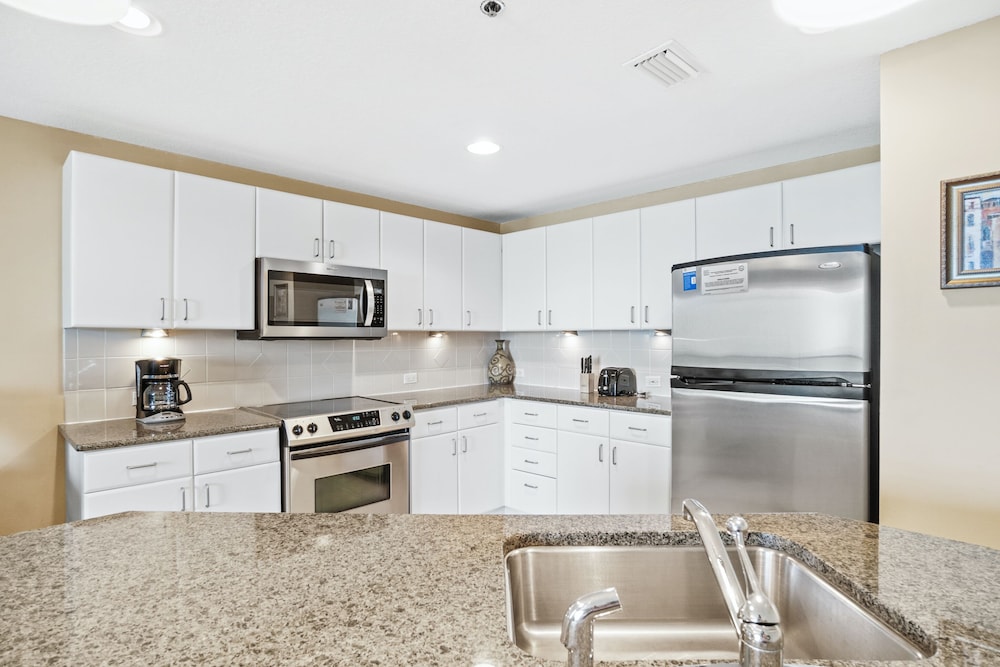 Grand Panama Beach Resort by Panhandle Getaways