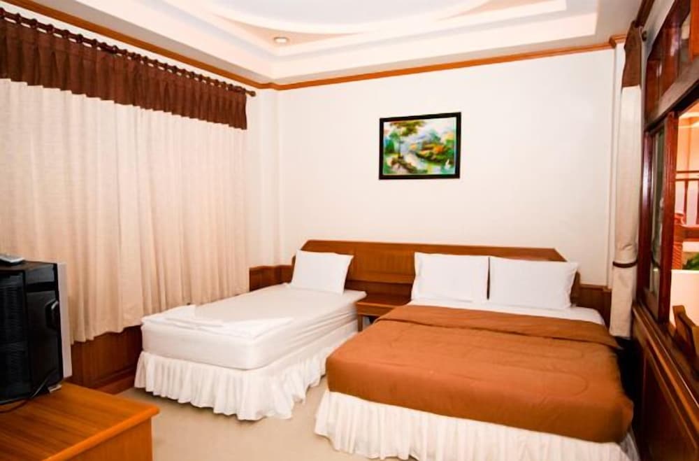 Haad Yao Resort
