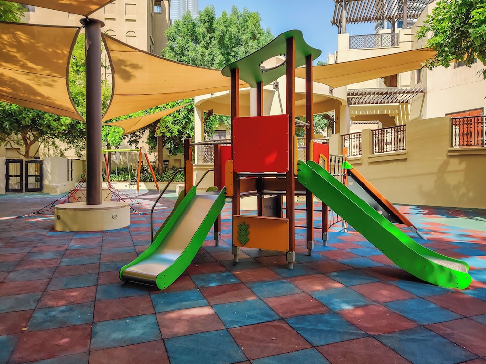 Maison Privee - Stylish & Spacious Apartment in Downtown Dubai