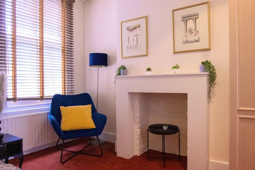 Cosy Spacious 2 Double Bedroom- Central Fulham