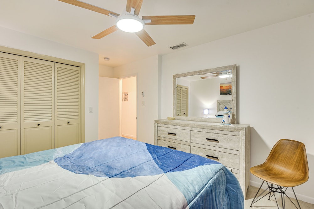 3 Mi to Beach: Spacious Sarasota Home w/ Game Room