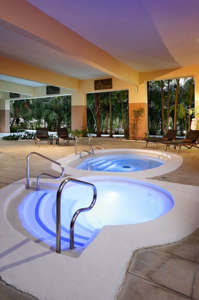 Grand Palladium Jamaica Resort  Spa All Inclusive - Property Image 96