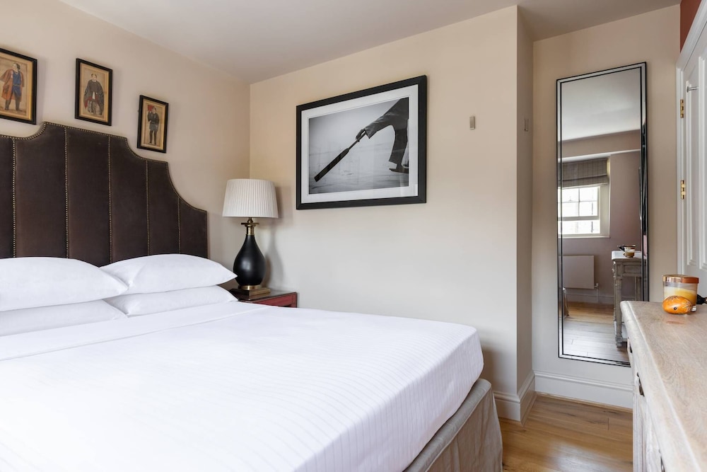 Clarendon Street by Onefinestay