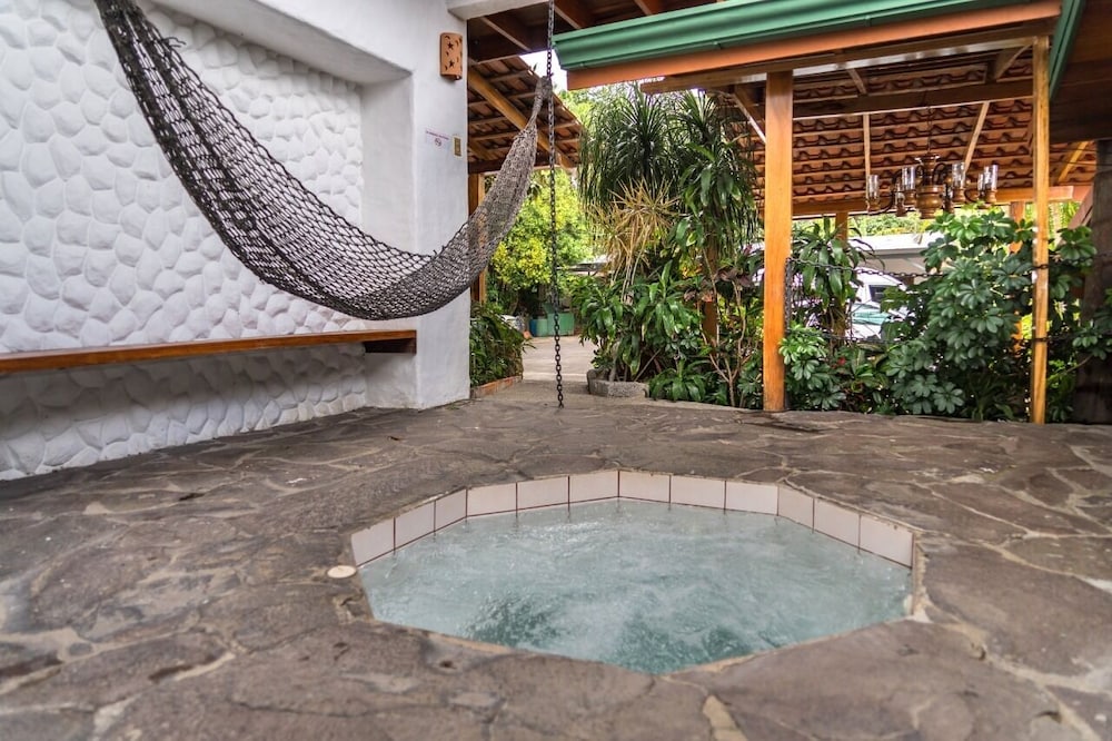 Costa Verde Inn - Property Image 7