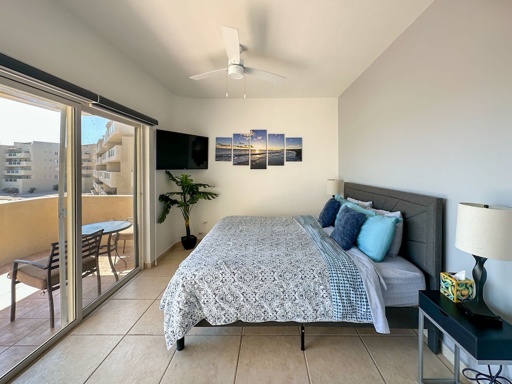 Relaxing Getaway 2BR Condo