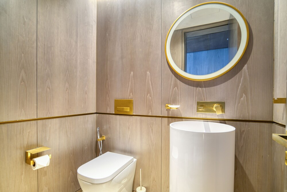 Five Palm Jumeirah Residences -Mint Stay