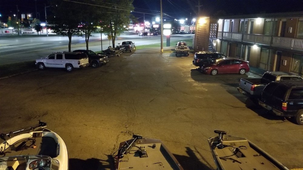 Royal Motel