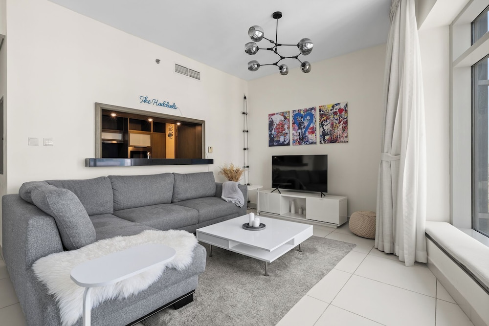 2BR Partial Burj Khalifa View