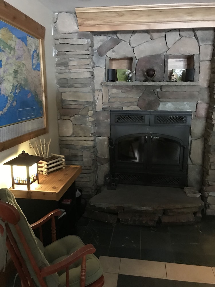 Twin Peaks Lodge and RV Park