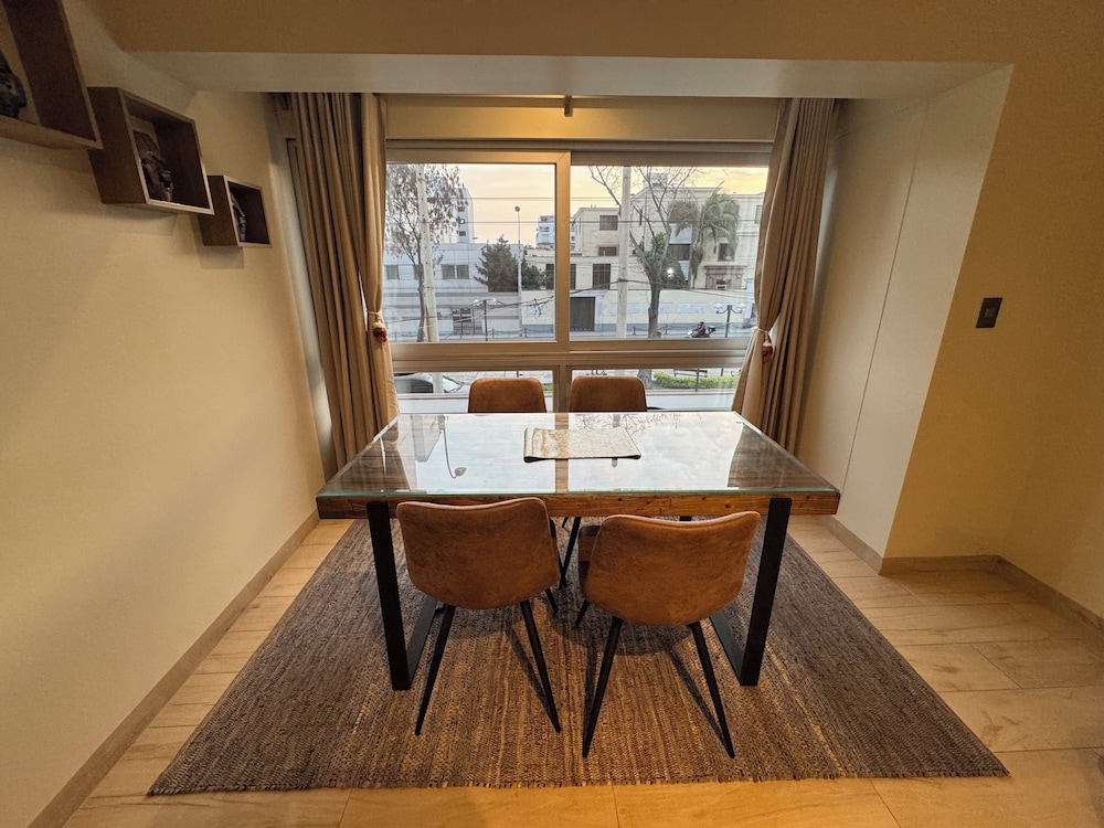 Miraflores 1 Bedroom Executive Apartment