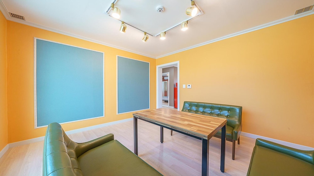meeting & event spaces