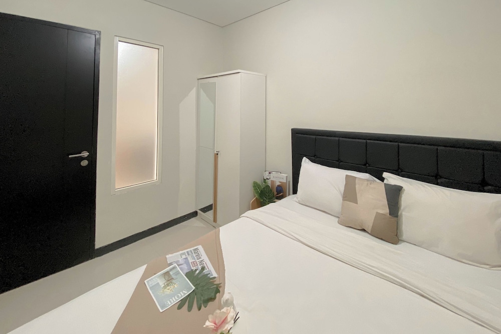 Great Deal And Spacious 2Br At Nifarro Park Apartment