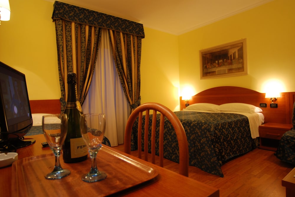Saint Peter Inn