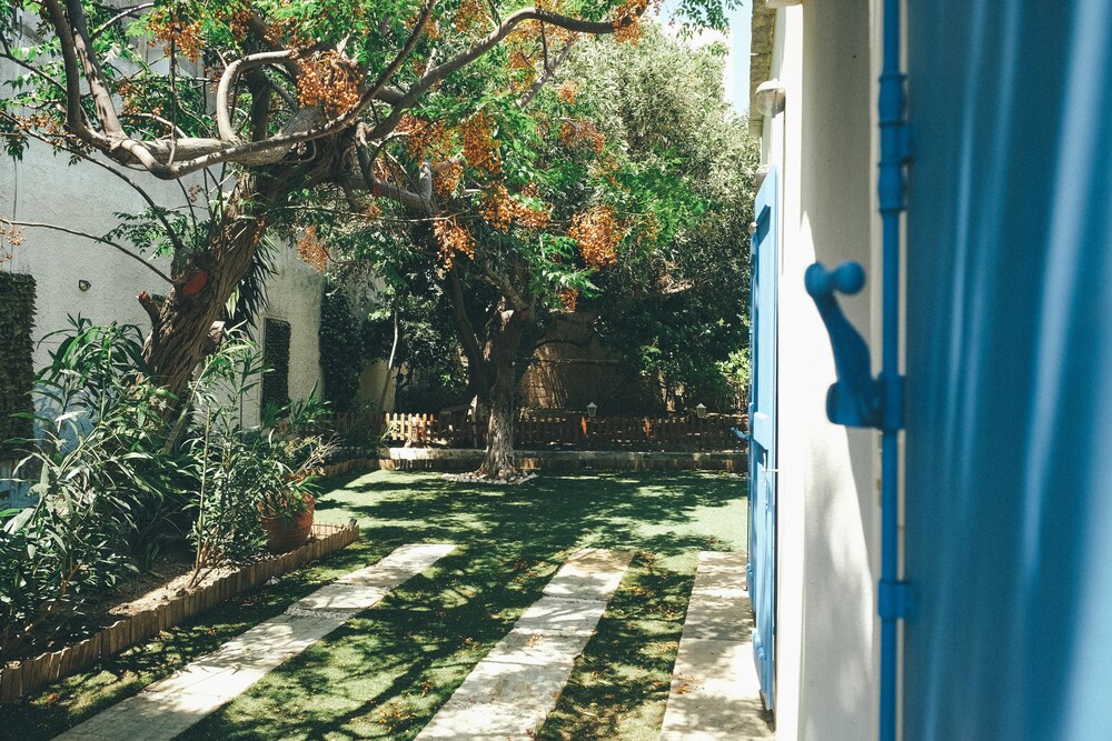 Apartment in the Heart of Tinos view 3