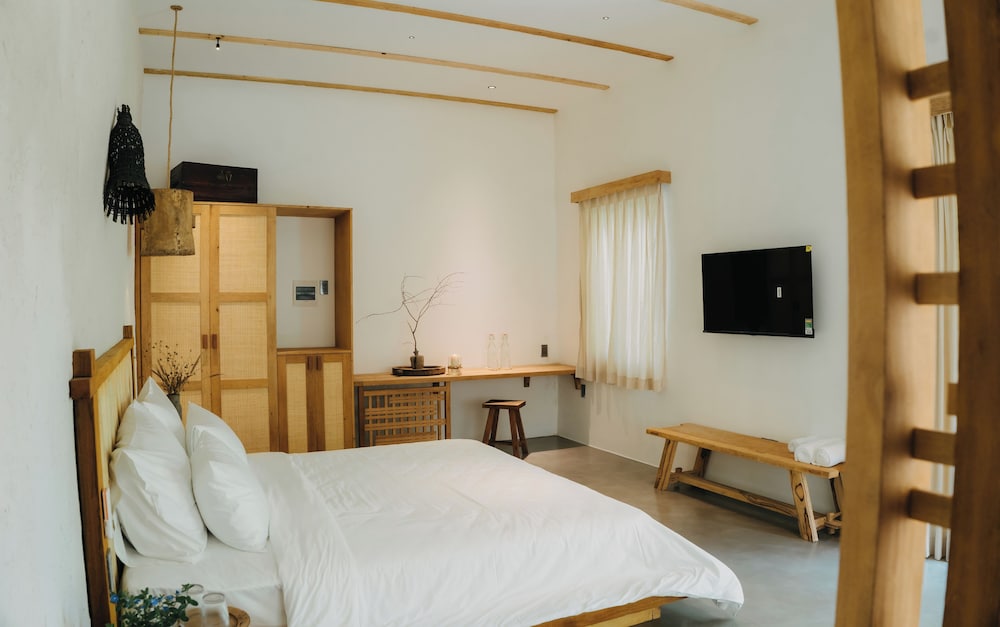 Nong Lam Ecolodge