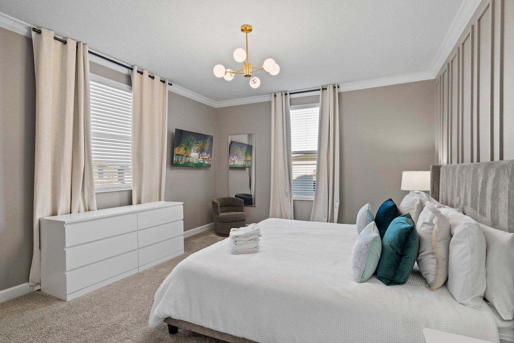 Luxury and Fun 5bed a Destination Itself
