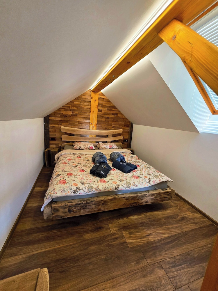 Vineyard cottage Pri mali luži