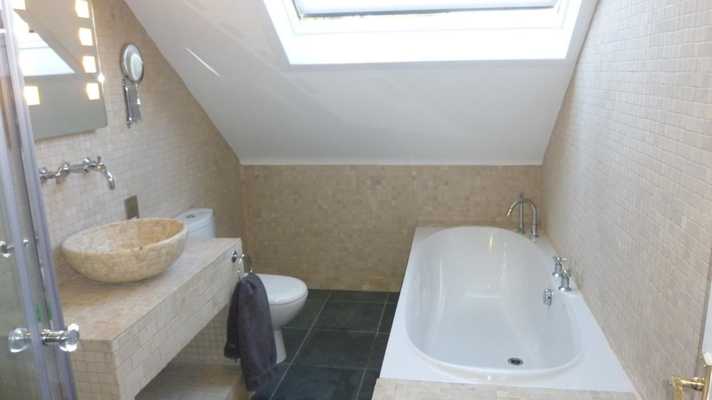 Toadhall Rooms
