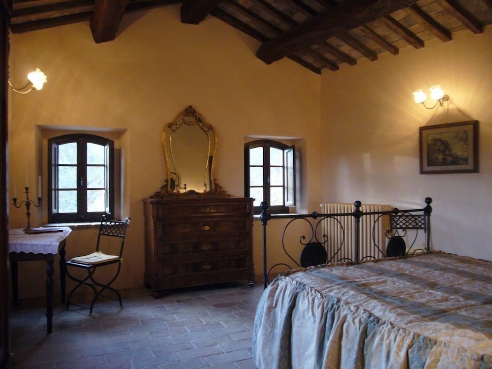 Borgo Storico Cisterna