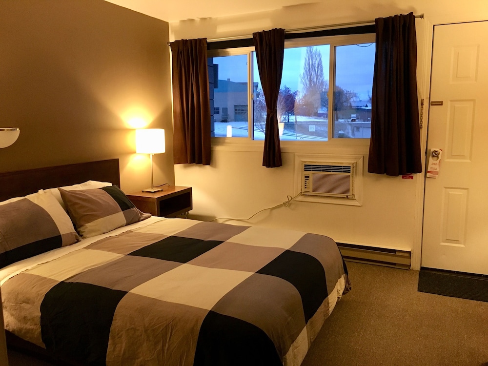 The Canterbury Inn of Downtown Invermere view 5