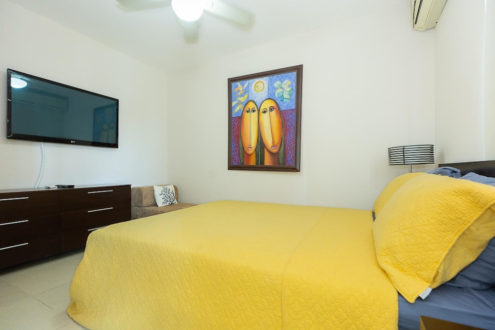 Aqua Chiara Condo by Acomodo Bijao Long Stay