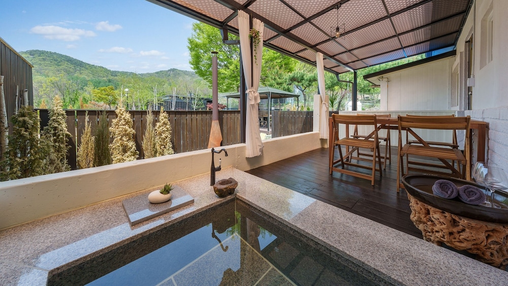 Boeun Pension at 77 Igashinjeong-gil