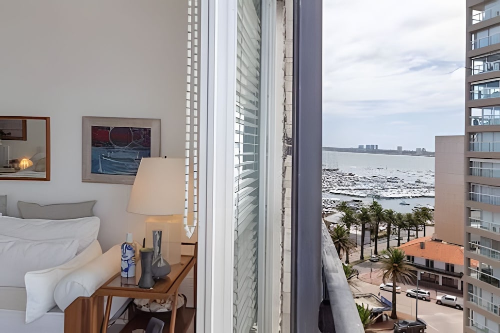 Oceana Suites Lafayette