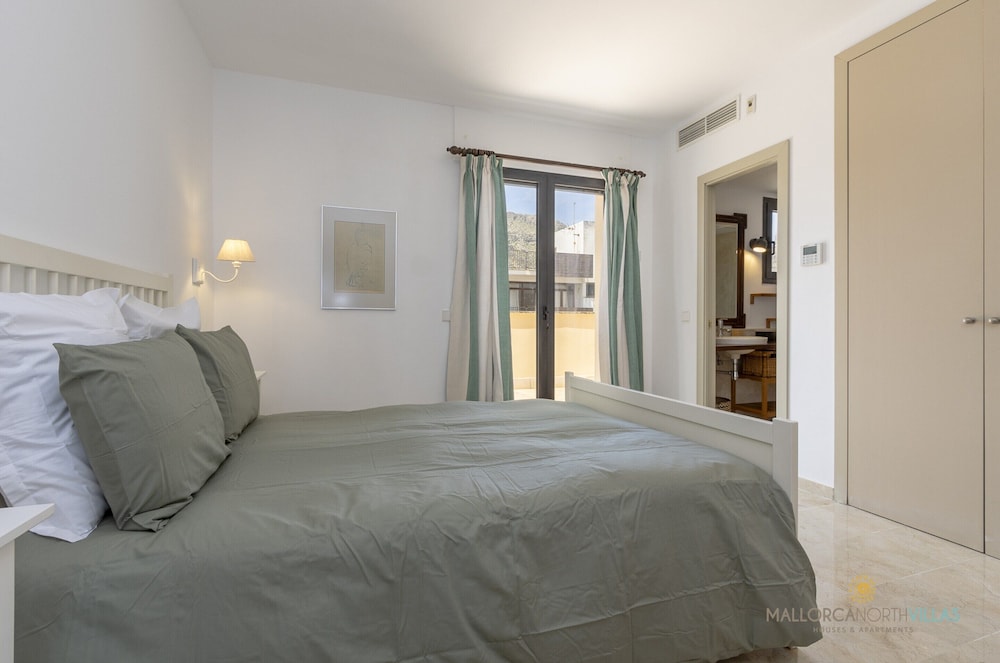 Apartment in Pollensa Near Sandy Beach
