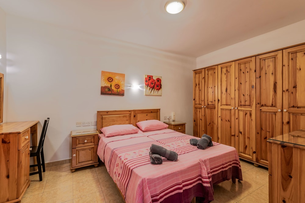 Harbour Lights Apartments by Getaways Malta, photo 31
