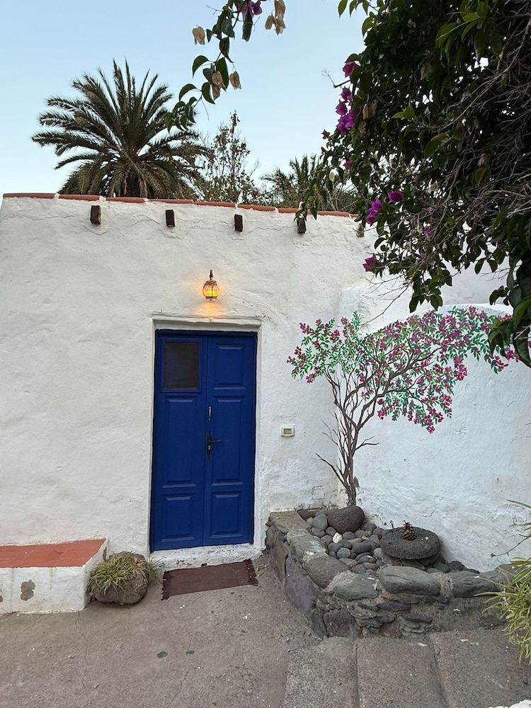 4BR Heaven Close to Nature and Ocean in Quiet Setting