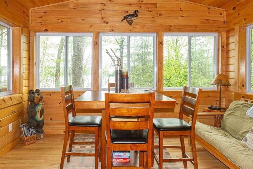 Quaint Clam 2 Bedroom Home