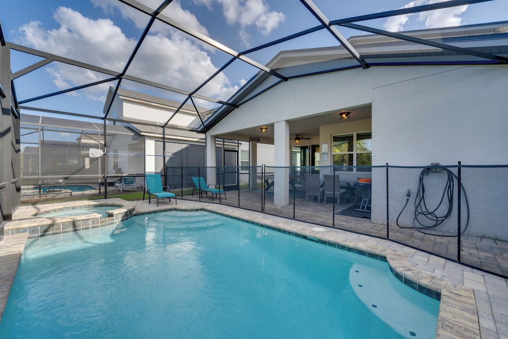 14 Mi to Wdw: Family-friendly Home w/ Movie Room! view 4