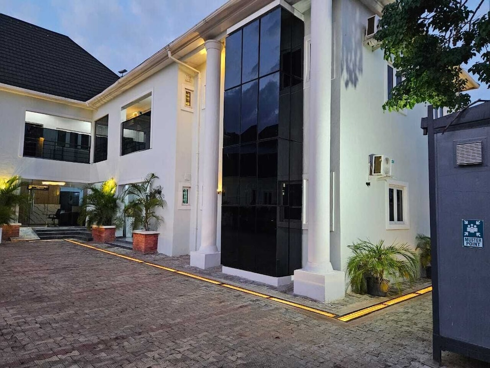 Ihsuites
