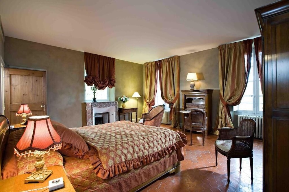 Chateau Mentone view 5