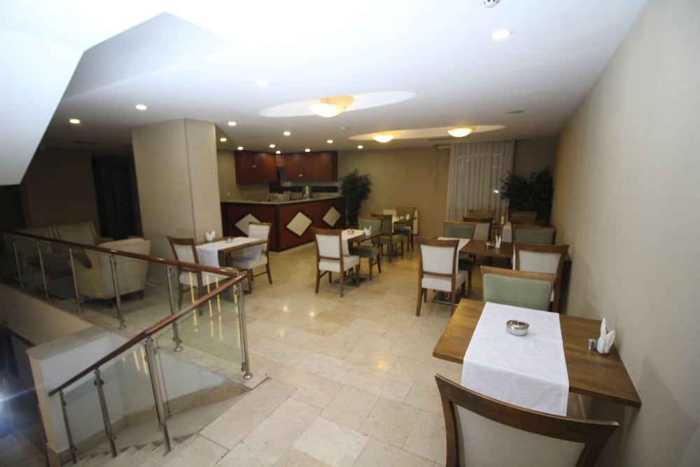 Vali Erdogan Konuk Evi Hitit Otel - Image 20